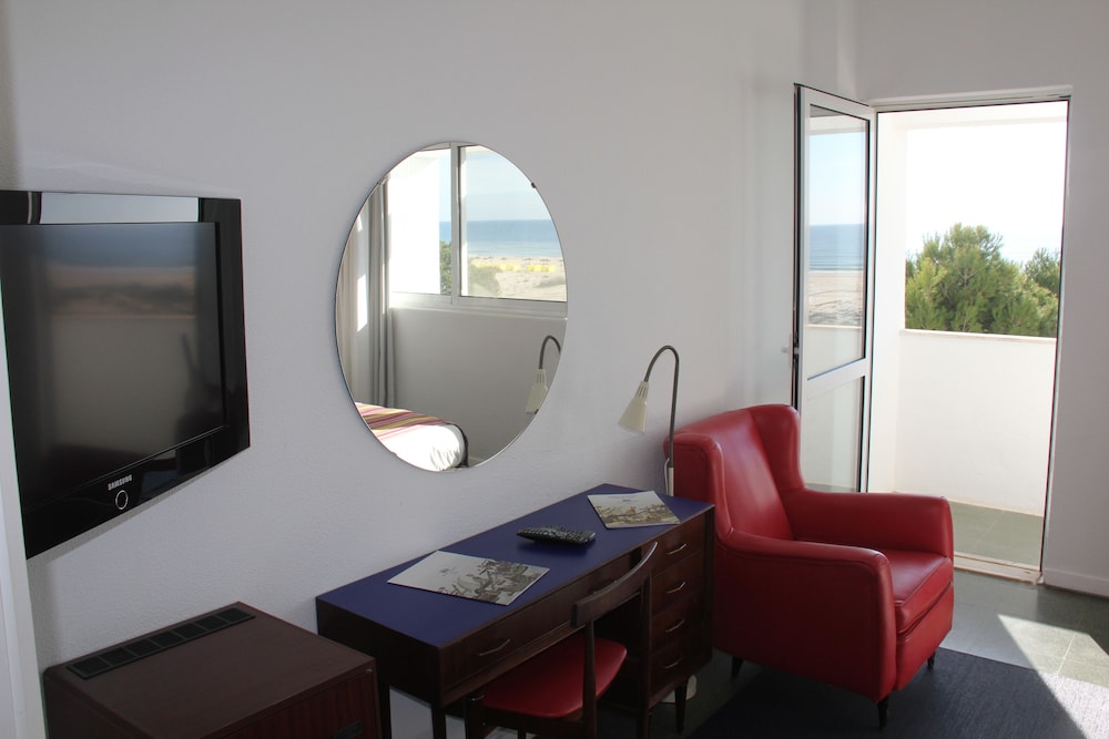Double Room, Sea View - Photo 3