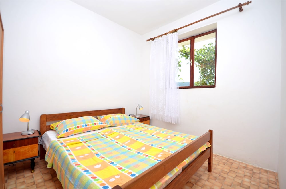 Apartment (A1)