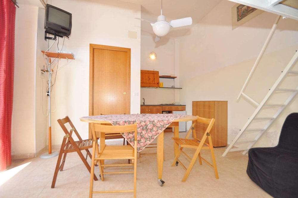 Duplex photo 2