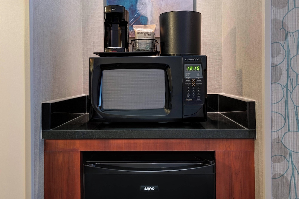 Suite, 1 Bedroom - Photo 3