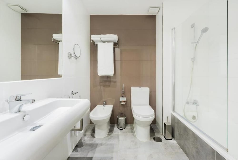 Superior Room, Pool View (1 adult + 2 children) - Photo 4