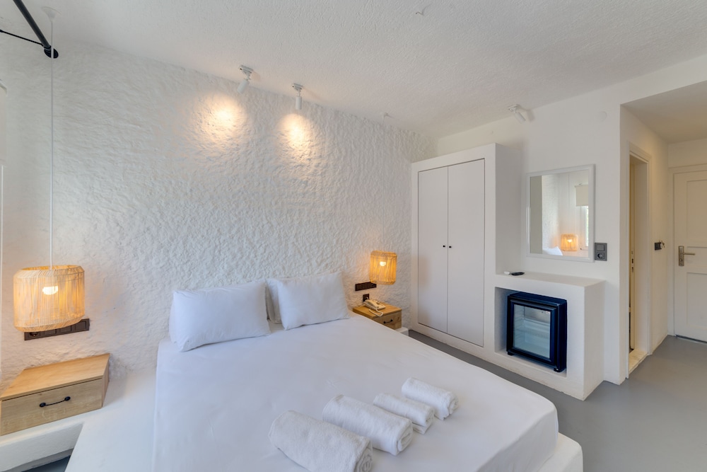 Superior Room, 1 Double Bed - Photo 1