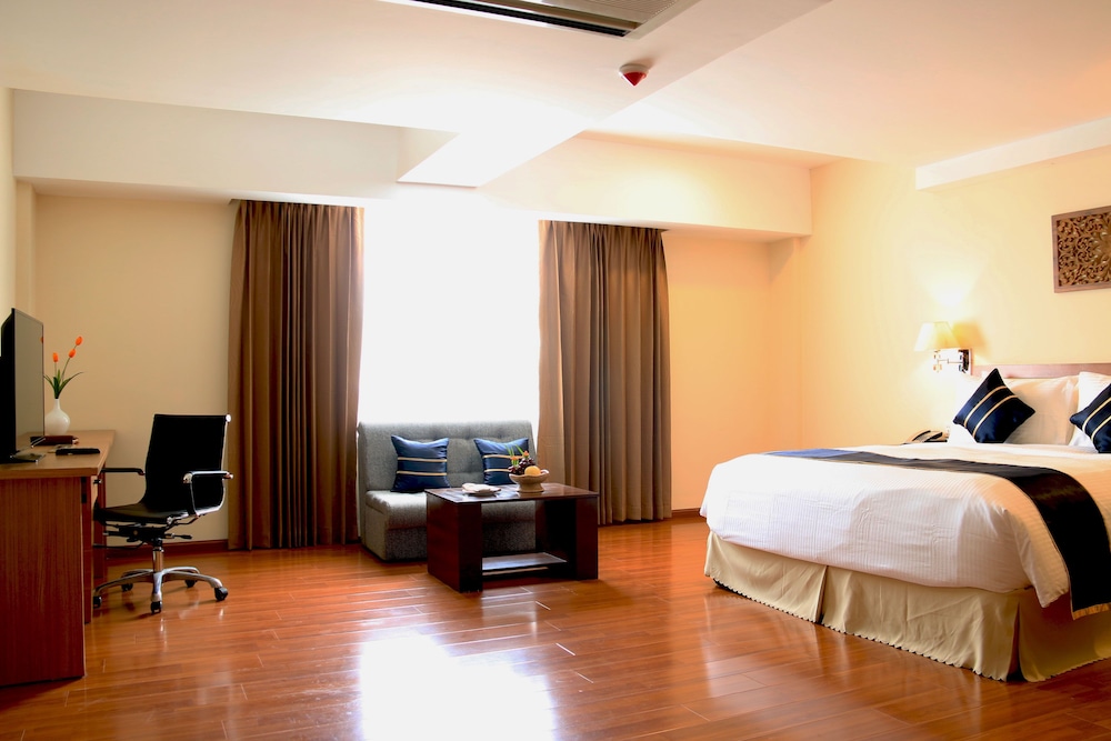 Executive Suite photo 3