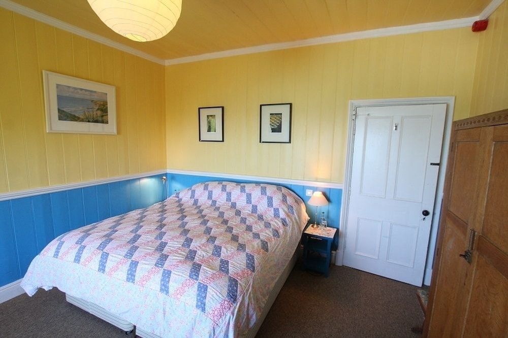 Room 2 photo 3
