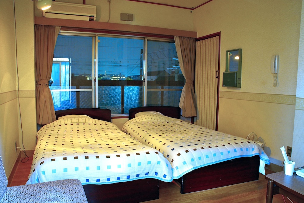 Twin Room, Non Smoking (2 SingleBeds) photo 3