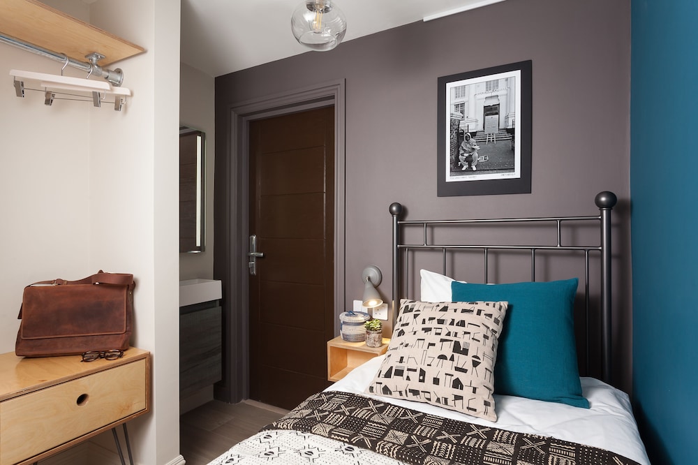 Standard Room, 1 Twin Bed (Shared Bathoom)