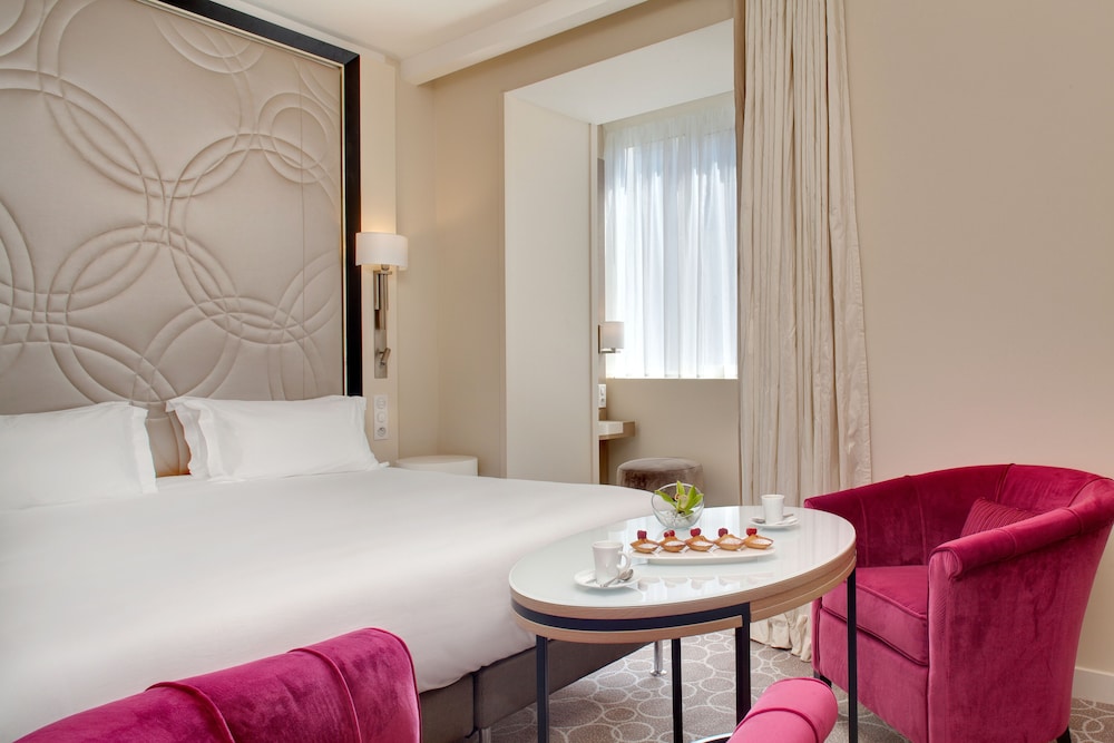 Classic room with city view - Photo 1