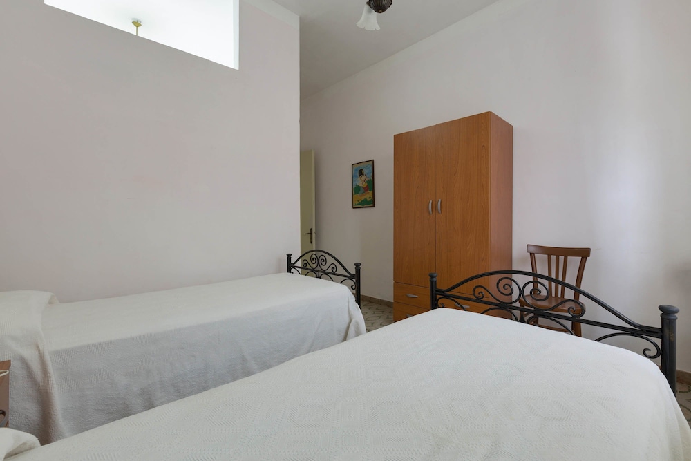 Standard Apartment, 3 Bedrooms (982)
