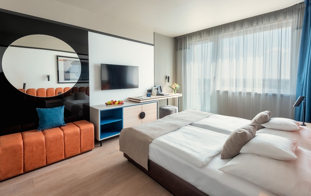 Premium Room, Non Smoking, Connecting Rooms (East wing) photo 2
