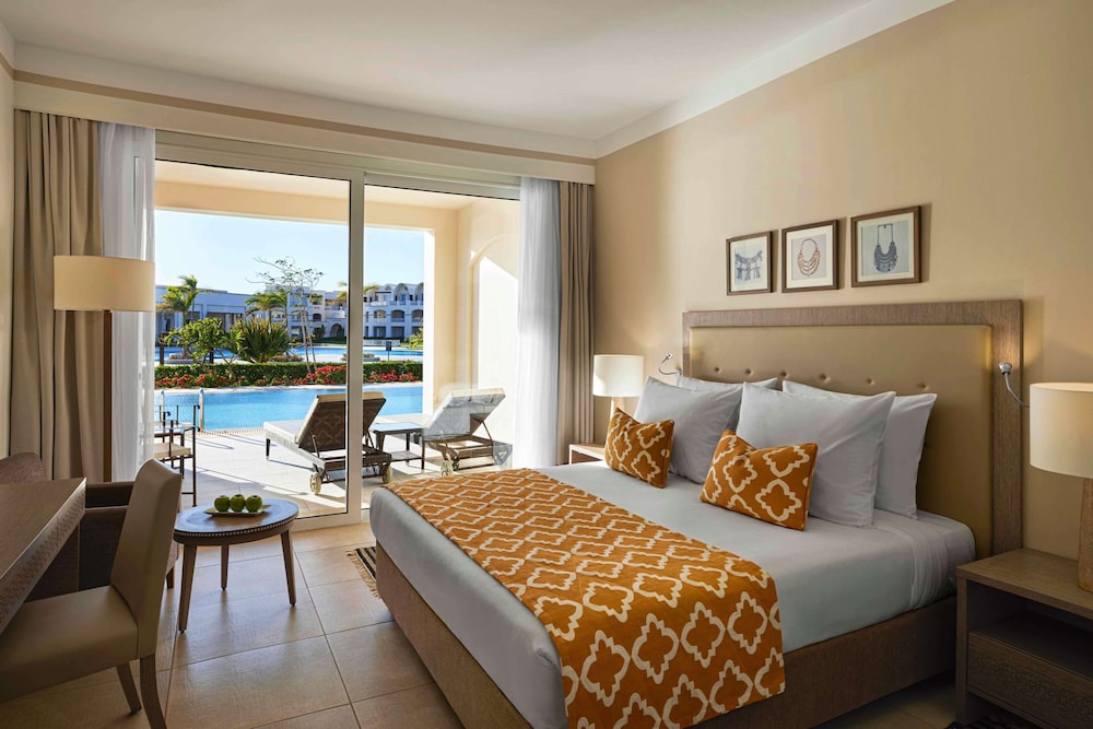Superior Room (Queen Or Twin Beds, Swim Up) - Photo 1