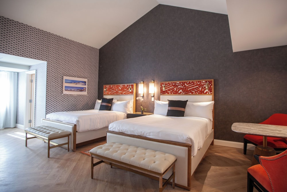 Deluxe Room, 2 Queen Beds