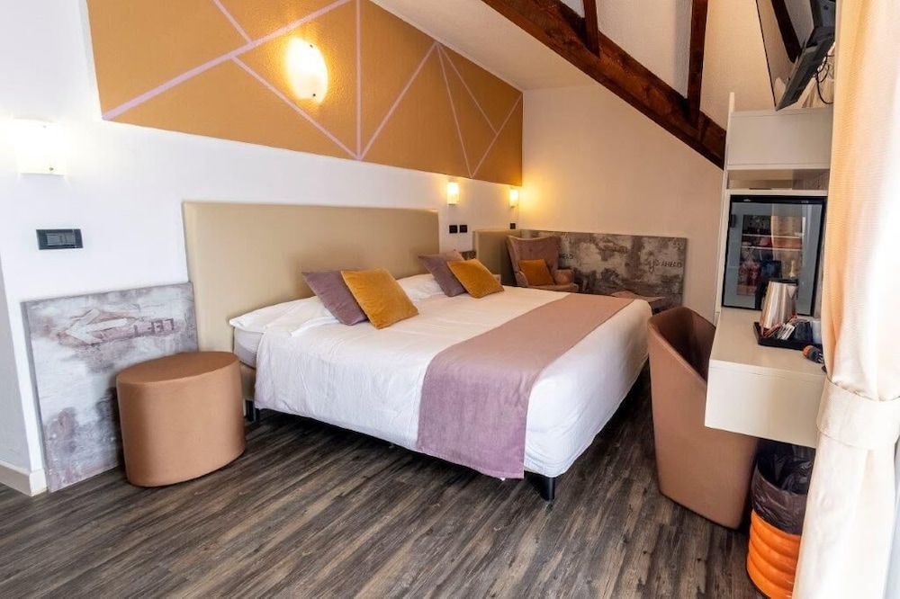 Double Room - Photo 4