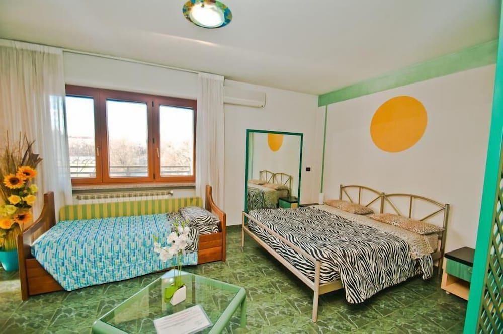Luxury Studio Suite photo 1