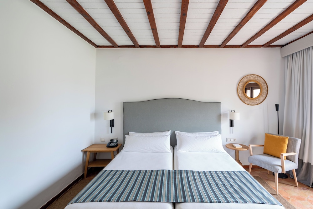 Habitación Estándar con Dos Camas Individuales