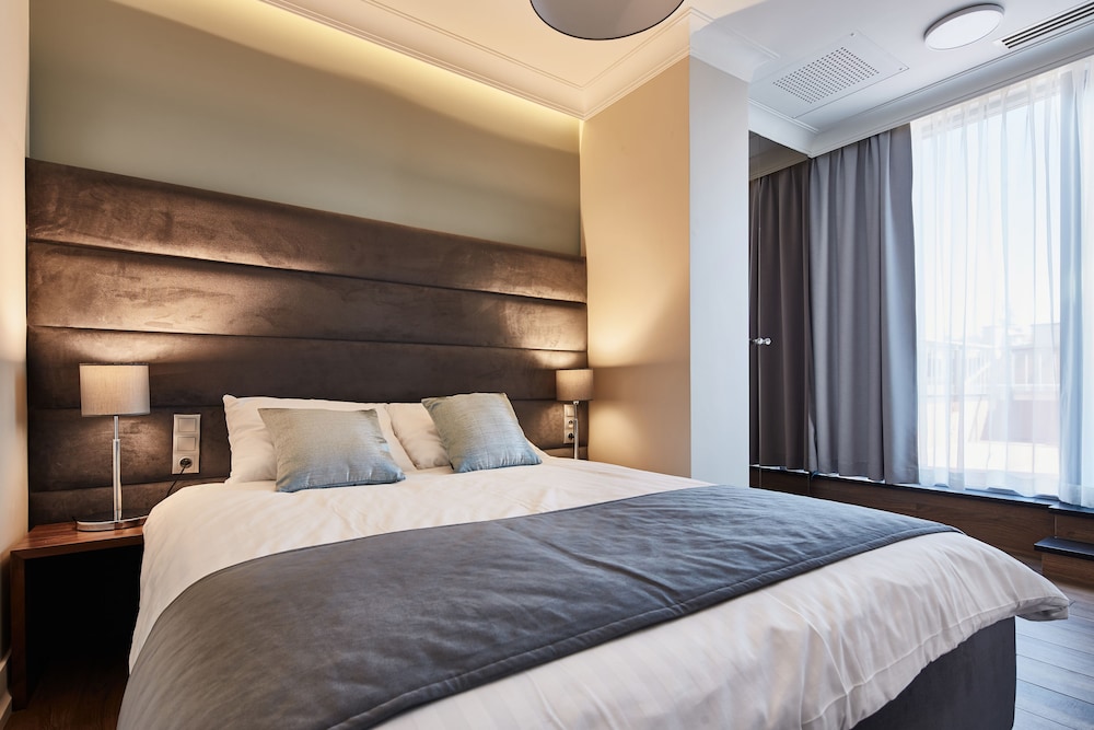Grand Apartment, 2 Bedrooms, Terrace (Luxury) photo 3