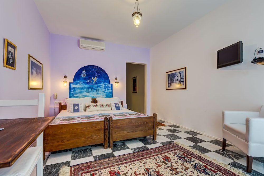 Twin Room, Balcony - Photo 5