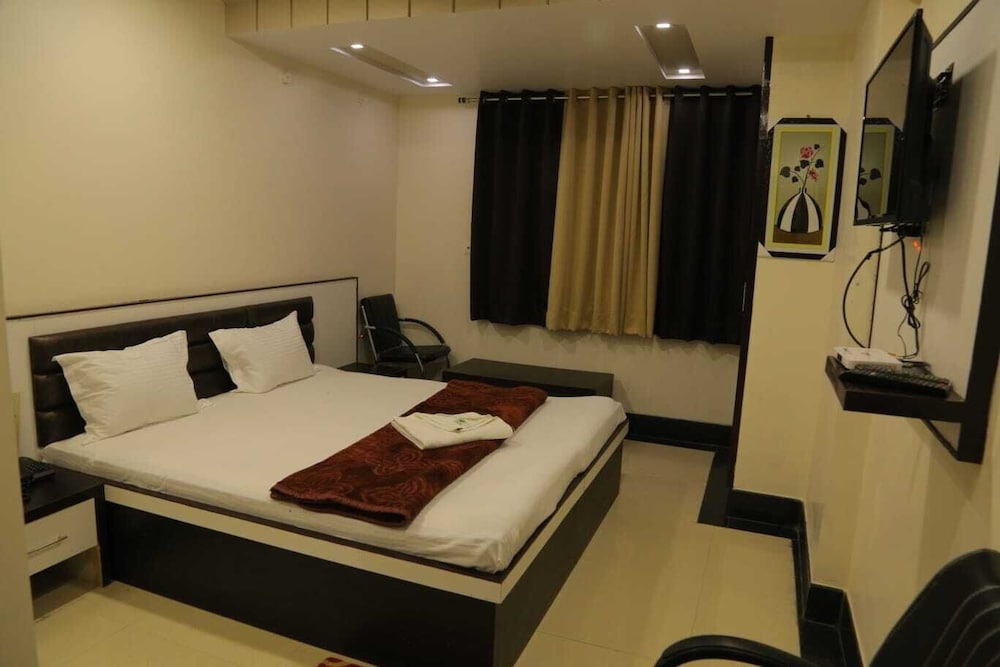 Deluxe Double or Twin Room photo 1