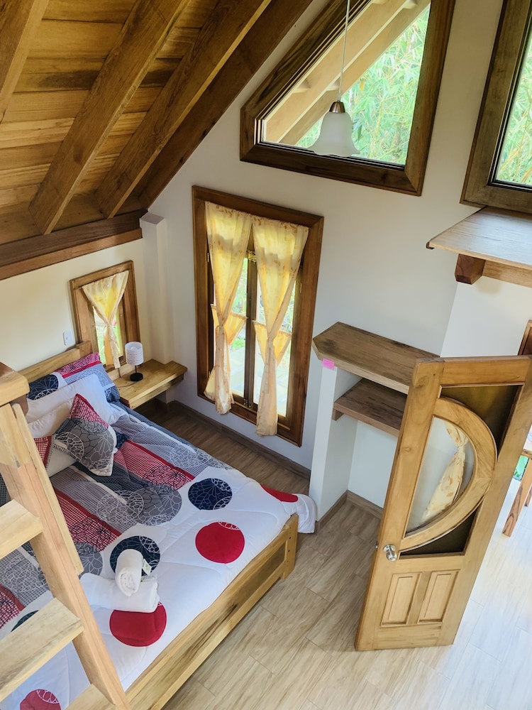 Classic Quadruple Room, 2 Queen Beds, River View photo 3