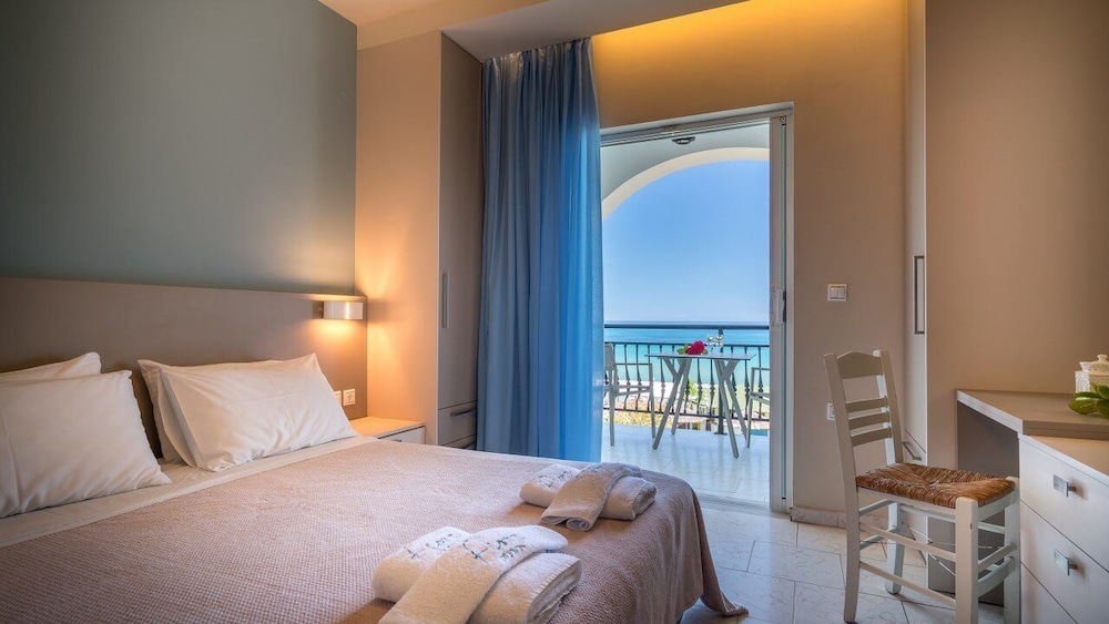 Studio, Sea View