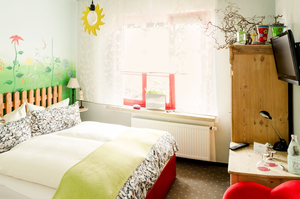 Standard Double Room photo 3