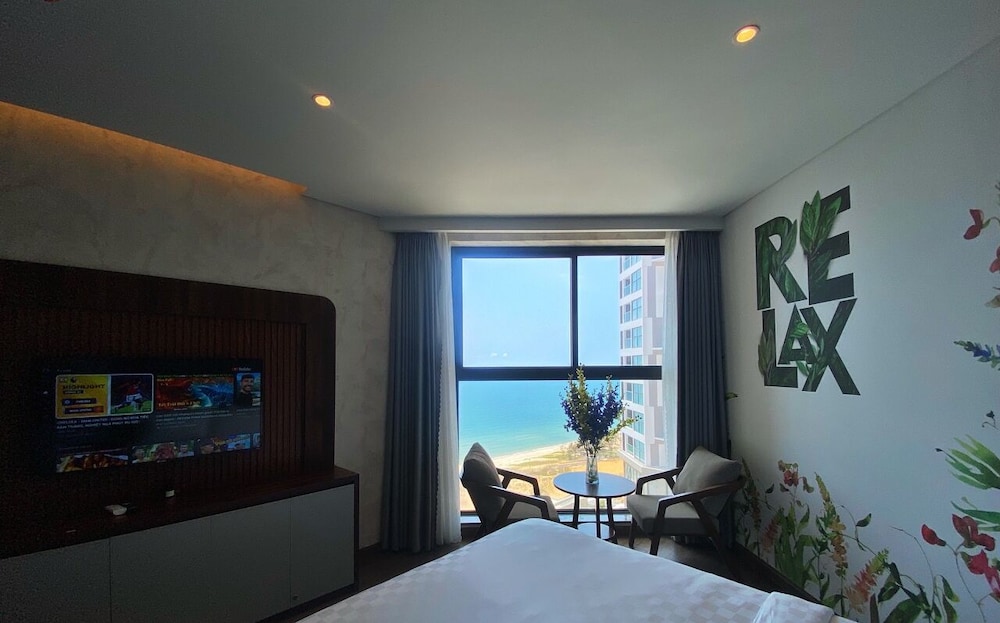 Twin Room, Kitchen, Sea View