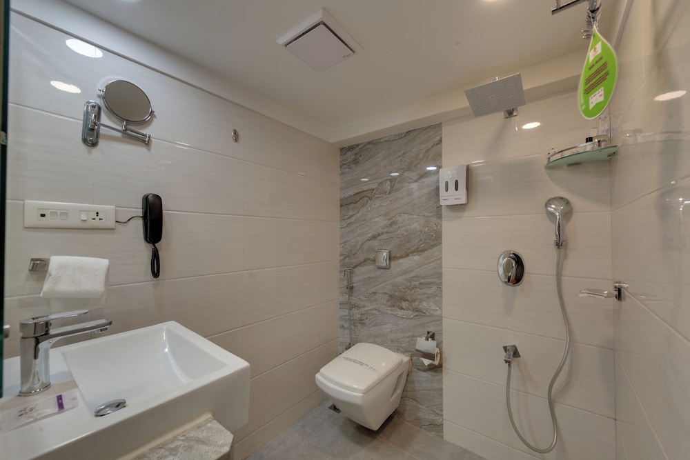 Basic Single Room, 1 Twin Bed photo 3