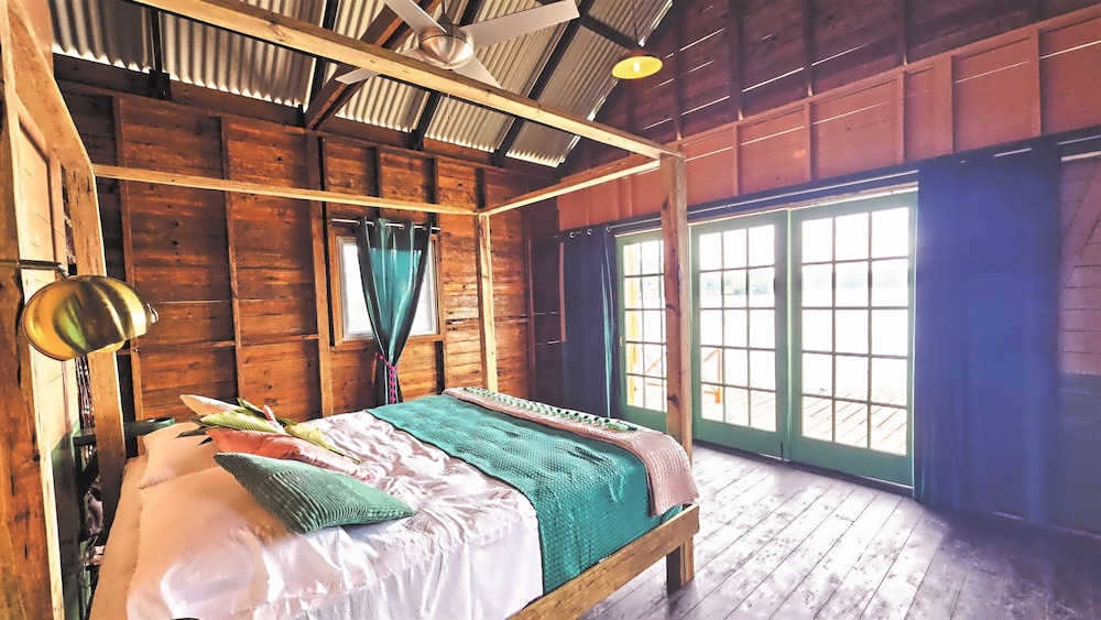 Deluxe Bungalow, Sea View, Overwater