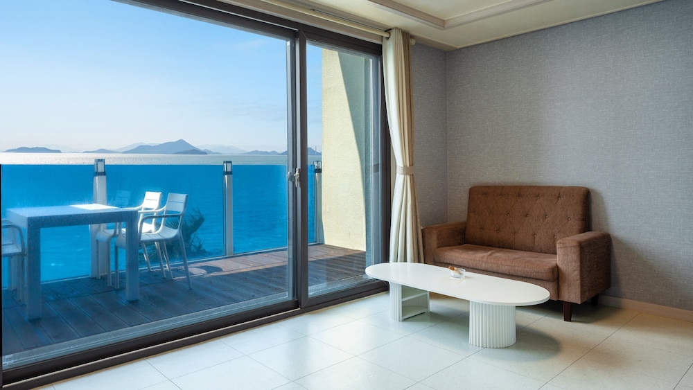 Basic Room, 1 Bedroom (ROOM 207(Ocean view,duplex)) - Photo 1