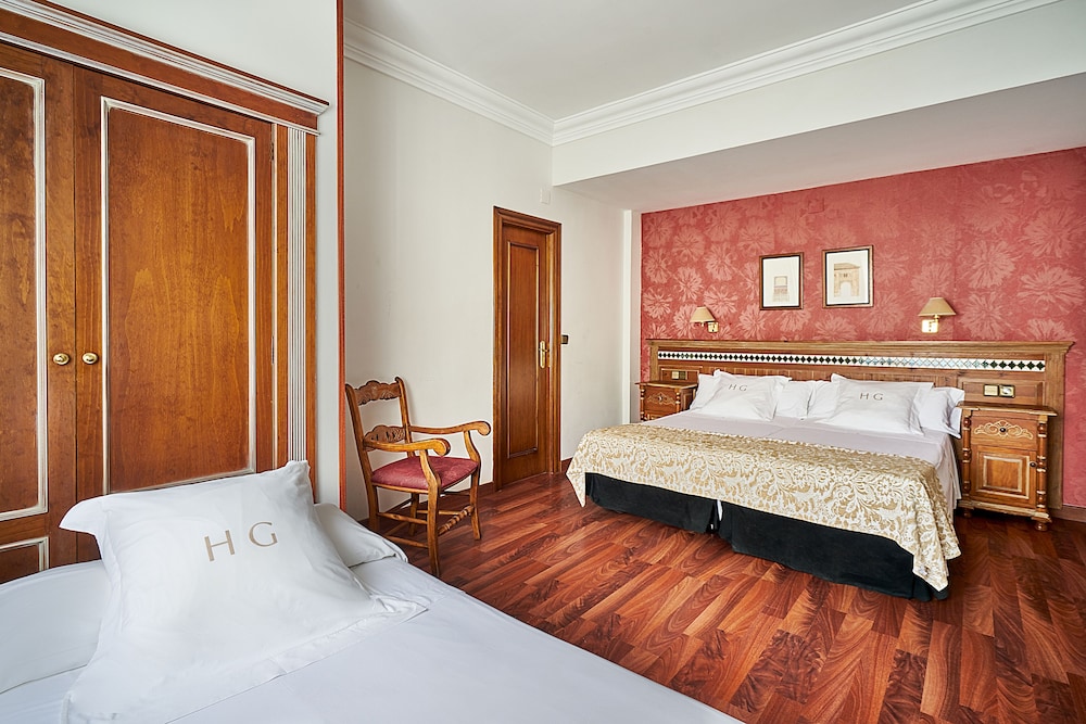 Double Room (with extra bed) - Photo 1