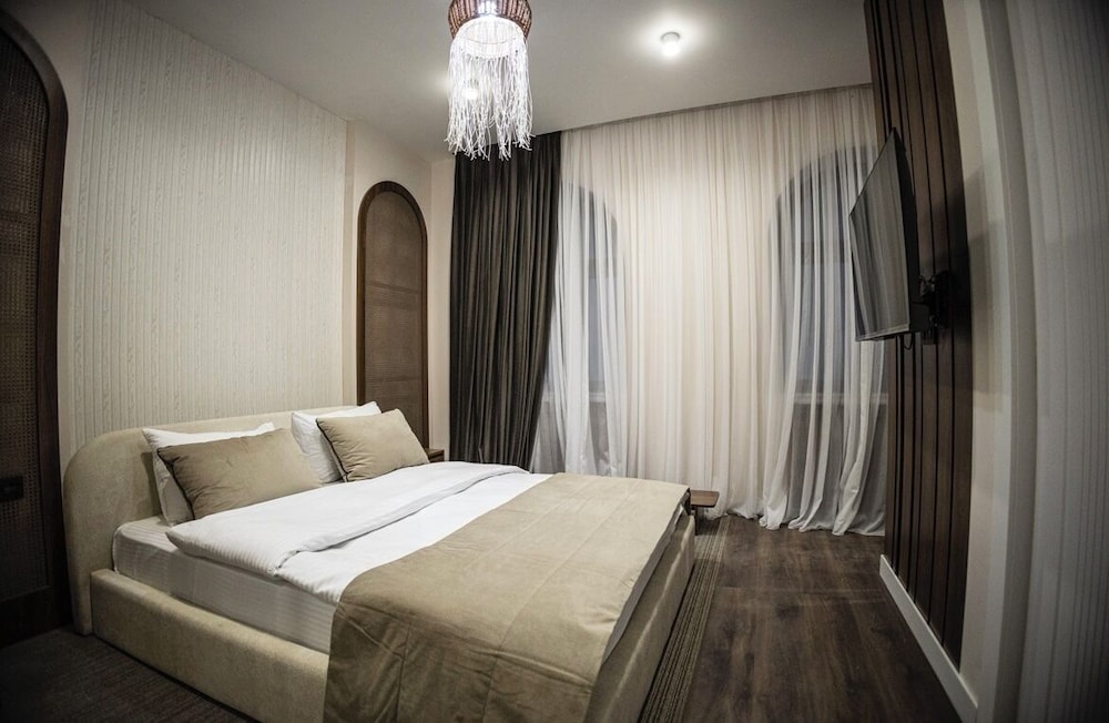 Standard Double Room, Garden View