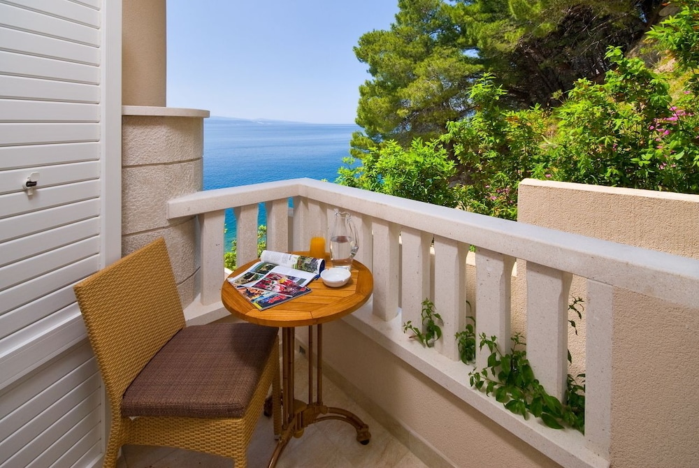 Studio Apartment, Balcony photo 3