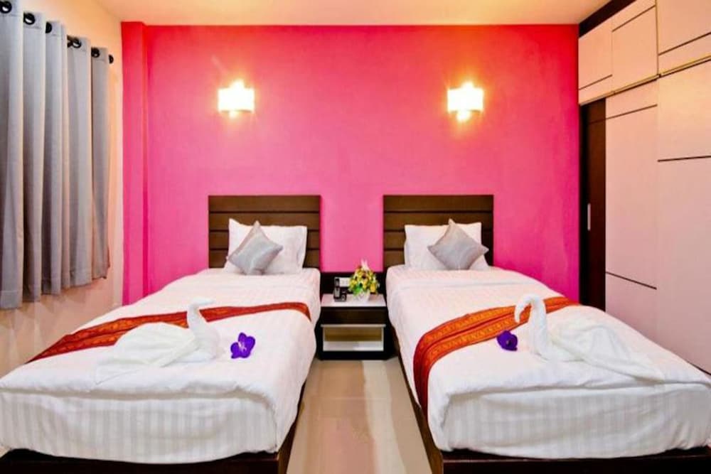 Standard Twin Room photo 3