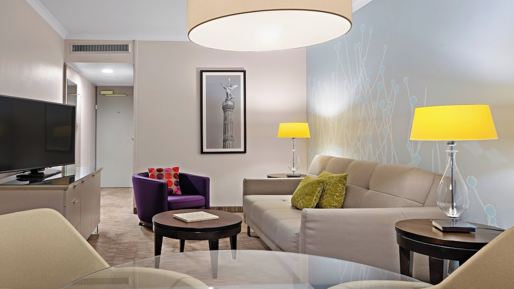 Standard Room, 1 King Bed (Quiet High Floor)