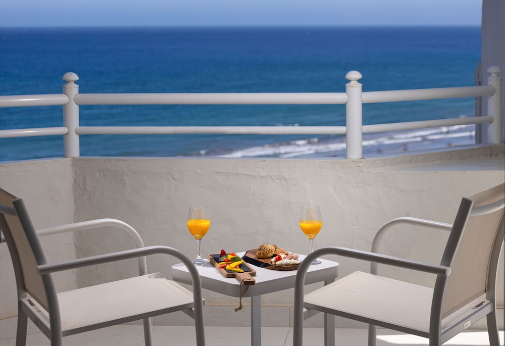 Superior Double Room, Balcony, Sea View (Unique) - Photo 3