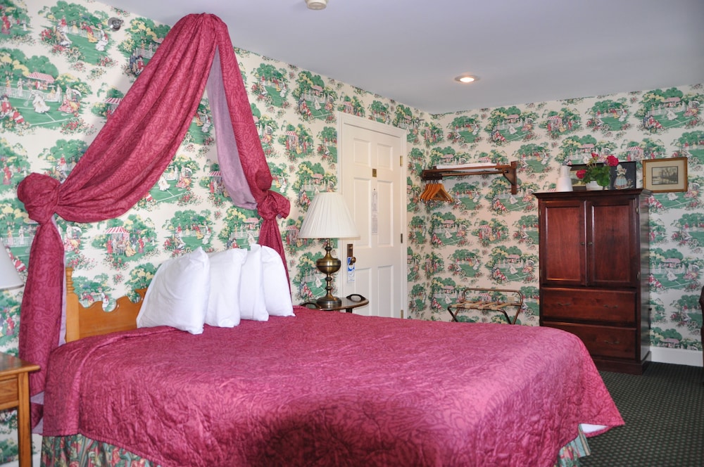 Deluxe Room, 1 Queen Bed (Harbor View) photo 3