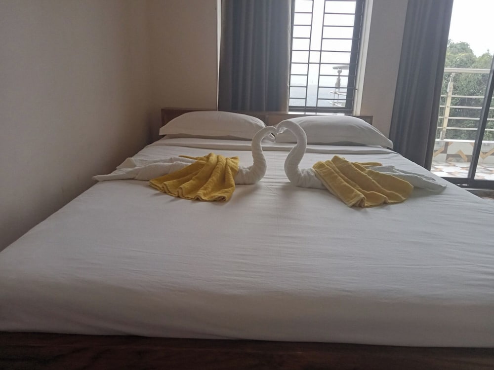 Deluxe Double Room, Balcony, Mountain View