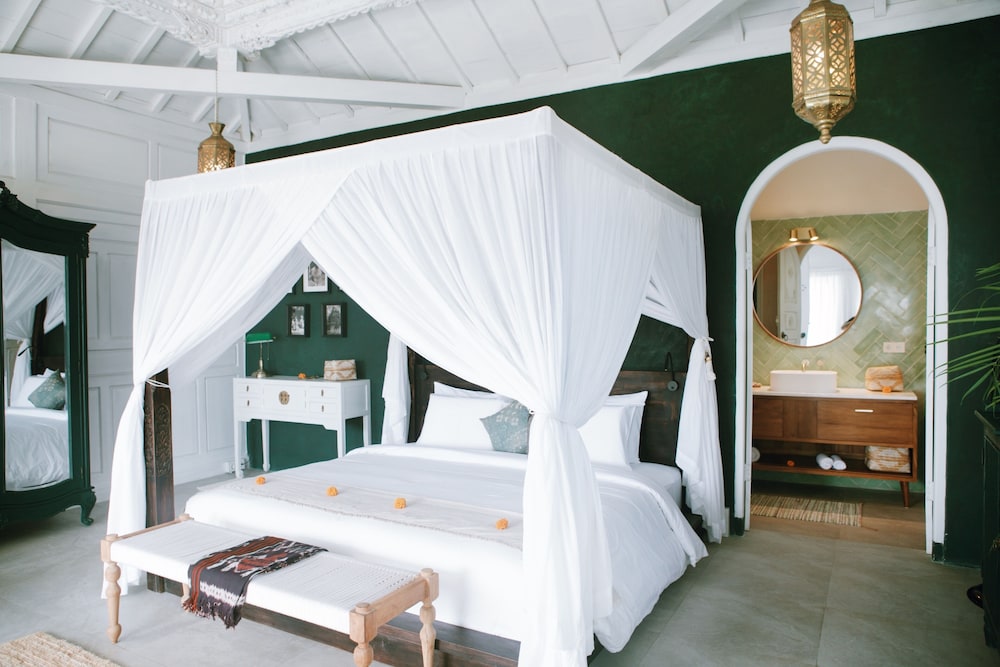 White Romantic Villa