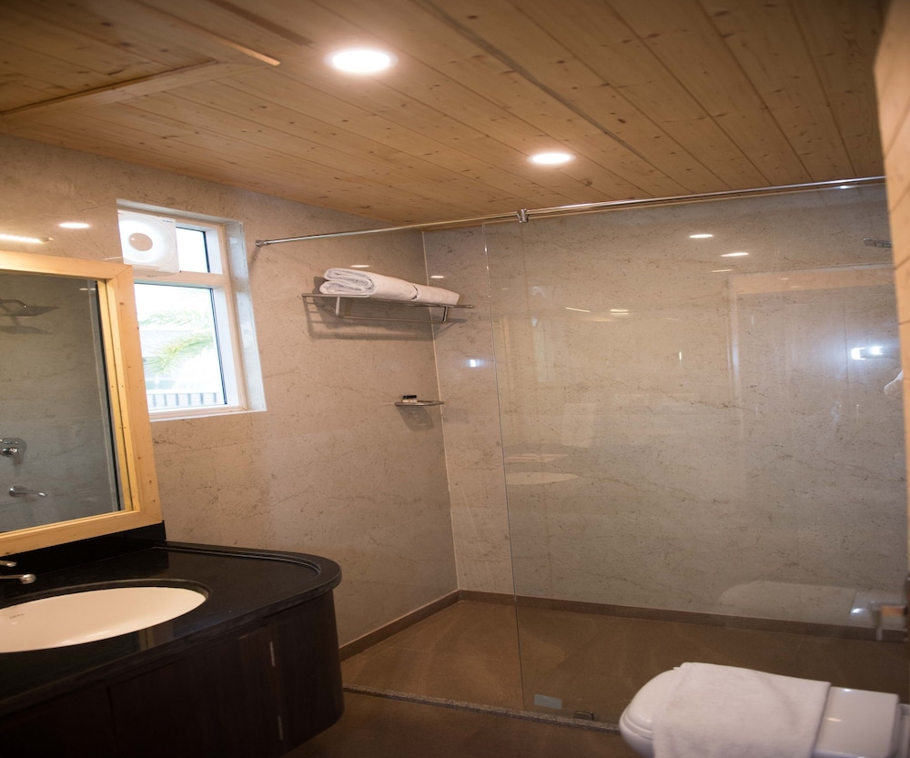 Sun Wooden Cottage photo 3