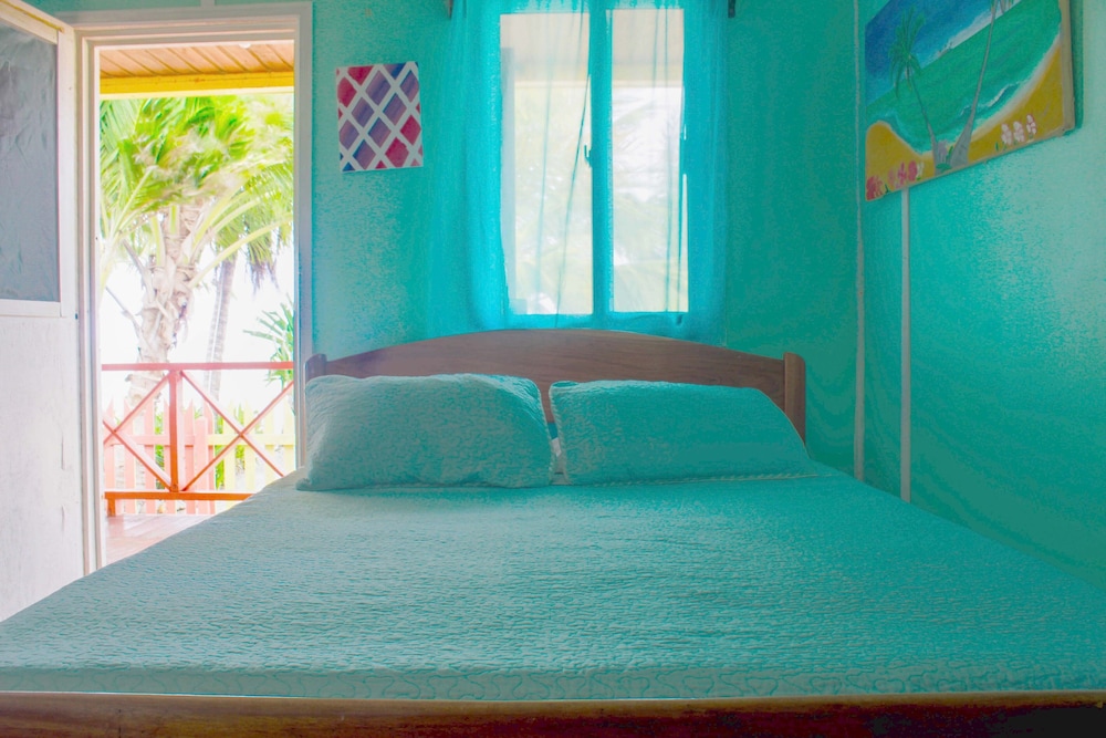 Basic Cabin, Multiple Beds, Kitchenette, Ocean View photo 3