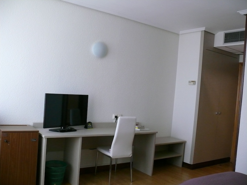 Double Room Single Use - Photo 2