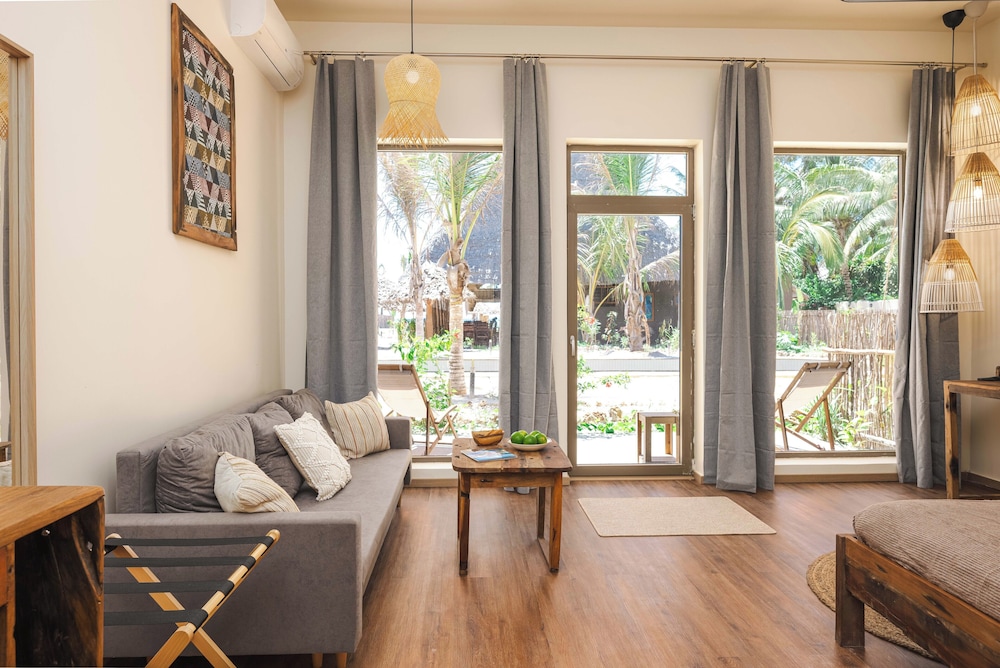 Deluxe Studio Suite