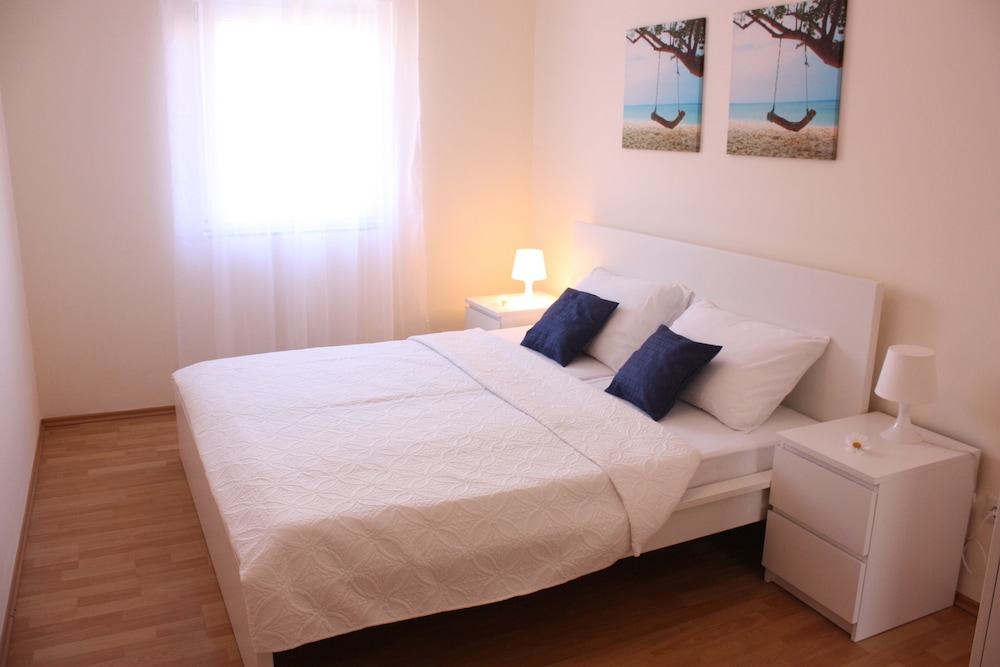 Apartment, 2 Bedrooms, Balcony, Sea View