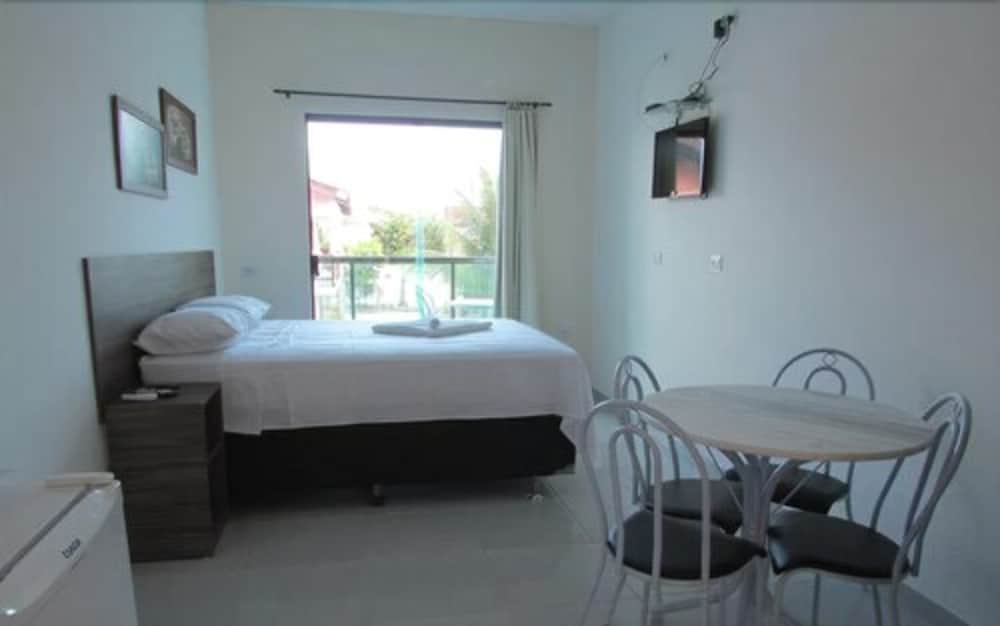 Quarto Standard com Cama de Casal ou 2 Camas de Solteiro com Varanda photo 3