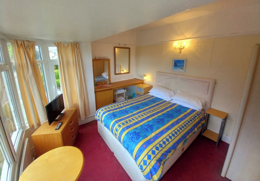 Basic Double Room