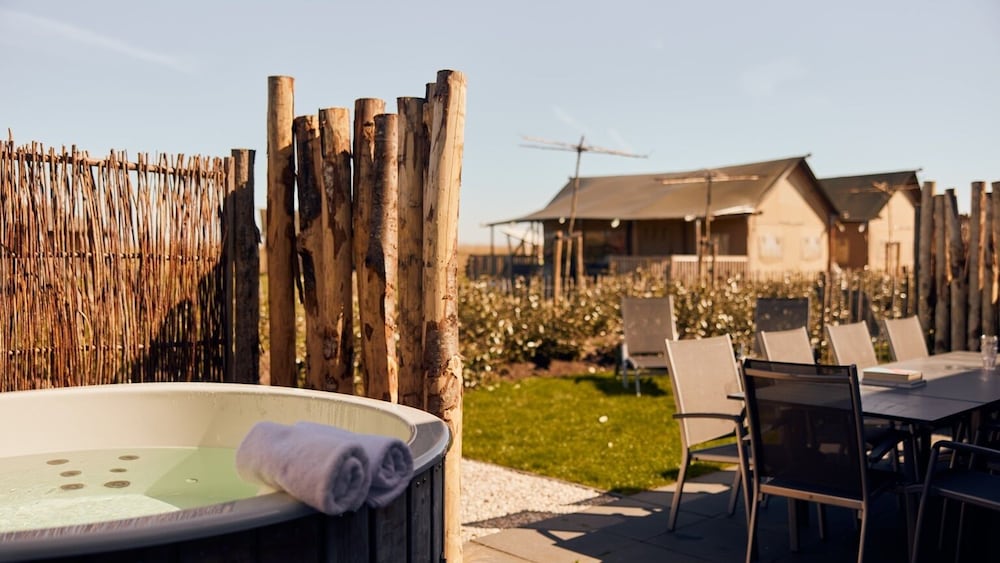 4-12P holiday villa wellness tub and sauna