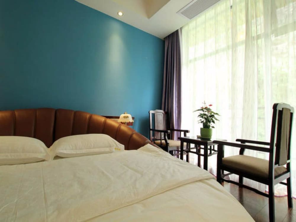 Deluxe Double Room photo 3