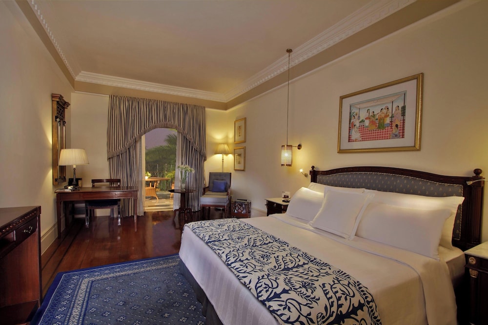 Club Room, 1 Queen Bed - Photo 5