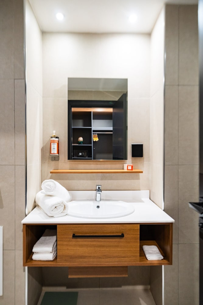 Deluxe Double Room, Balcony, Garden View photo 3