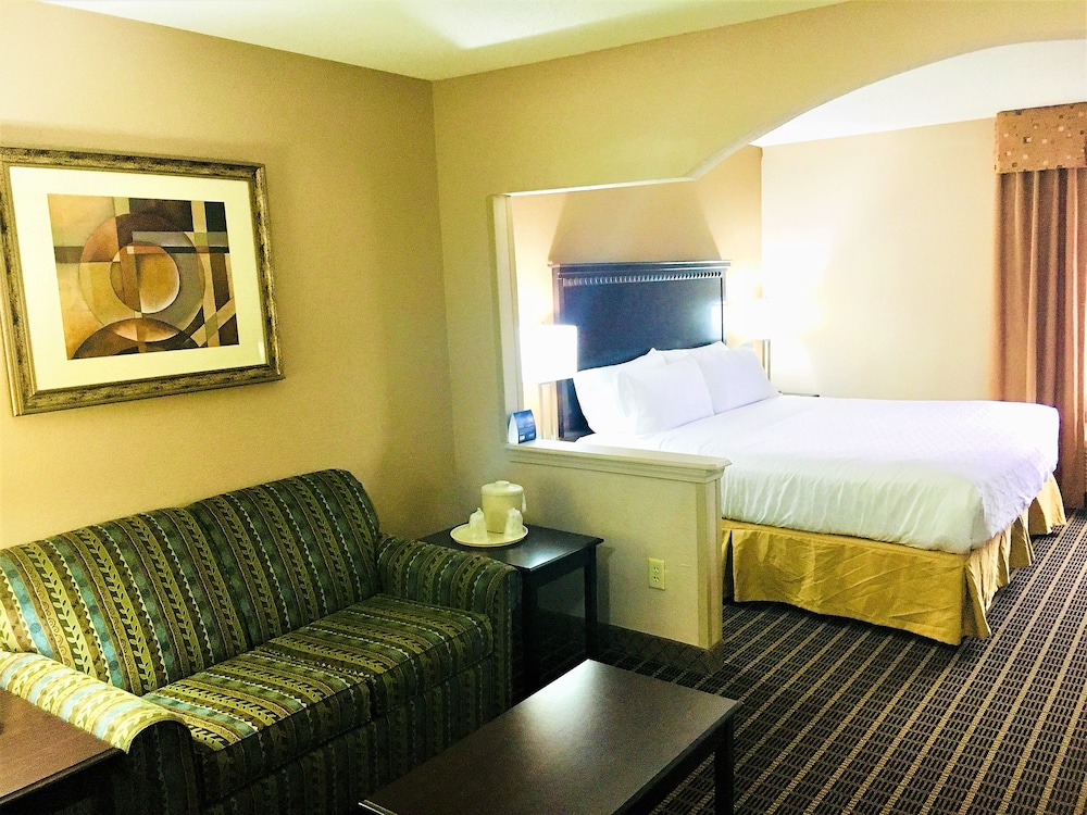 Standard Room, 1 King Bed - Photo 10