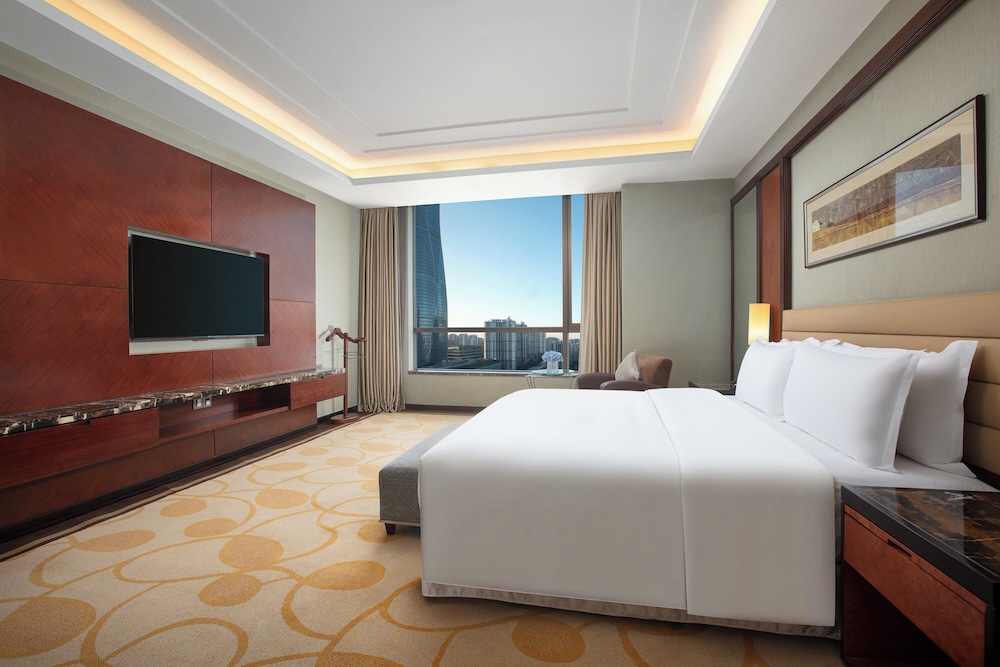 Room, 1 King Bed (Binhai) - Photo 4
